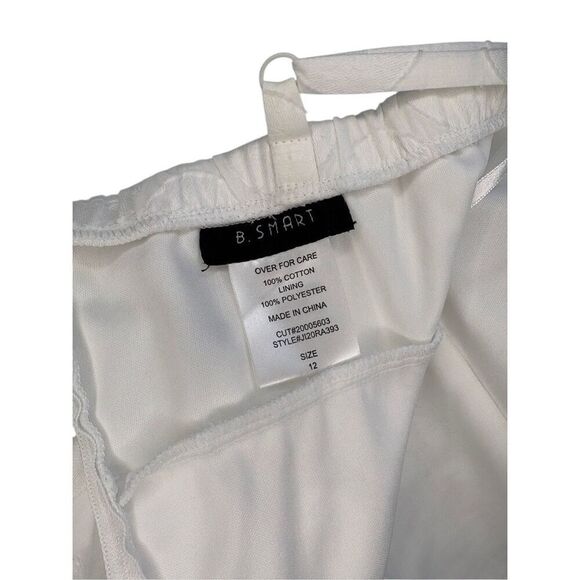 B. Smart white cotton fit and flare sundress - 12 - Picture 3 of 8